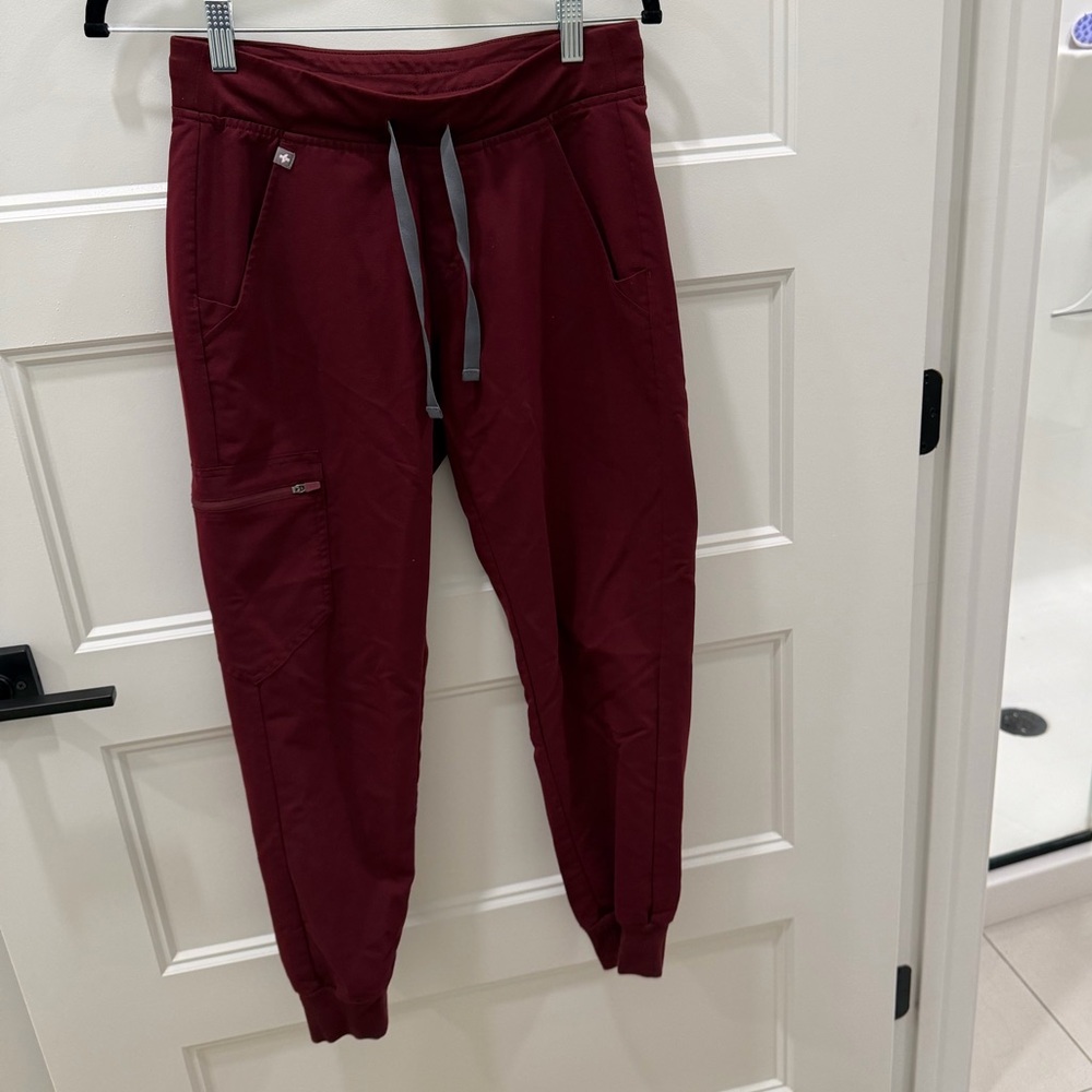 Figs scrubs - Picture 5 of 7